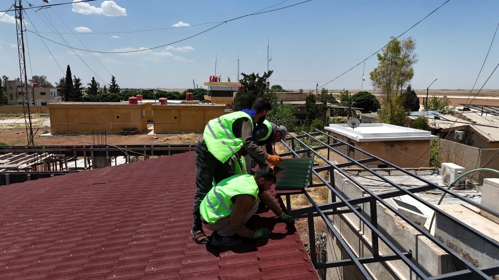 Roofing and structural works on a terminal building